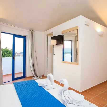 Lejlighedshotel Christina Dream Village 3*
